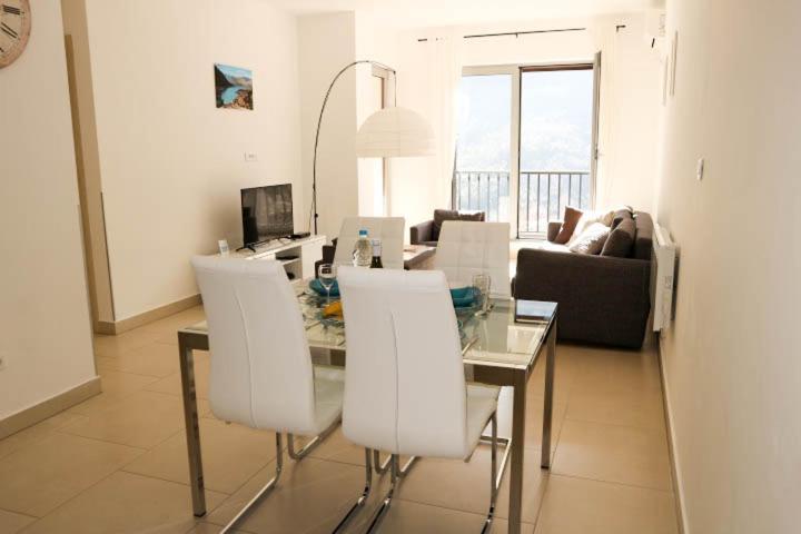 Lavender Bay Apartments D3 Or D5 I By Andreas Crivellaro Donji Morinj Esterno foto
