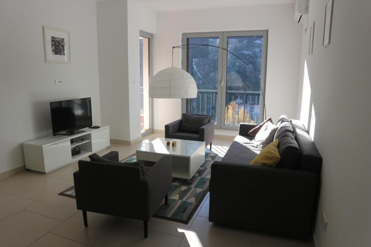 Lavender Bay Apartments D3 Or D5 I By Andreas Crivellaro Donji Morinj Esterno foto